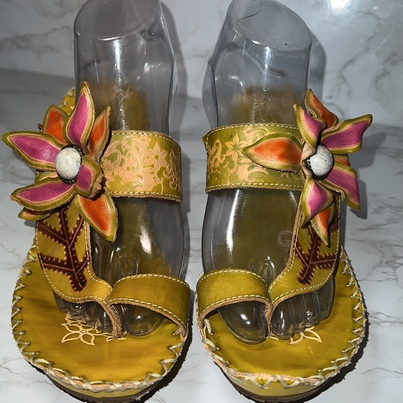 Splendid Lime Green Floral Wedges, Shada. Compliments Galore! Comfy & Fun sz 8.5 - Picture 3 of 11
